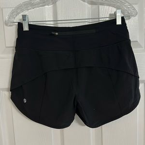 Lululemon shorts (black)